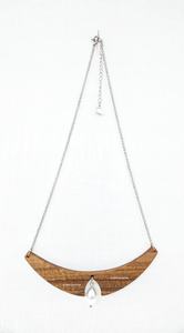 Nouvelle arrivée Collier de déclaration en bois sculpté à la main avec accessoire de mode de perle - Product Image 4