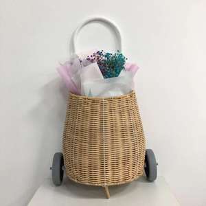 Panier à roulettes en rotin de haute qualité pour la décoration de chambre de filles, panier de rangement à roulettes - Product Image 6