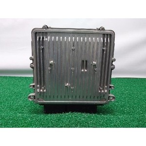 300 ECU y Módulos de Computación Usados 04896420AE - Product Image 2