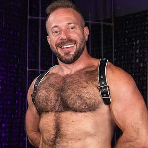 Arnés de Pecho de Cuero Sintético para Hombre, Negro, Ajustable, Estilo Club Premium, Arnés Corporal Sexy con Encaje - Product Image 4