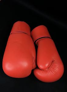 Gants de boxe d'extérieur personnalisables de haute qualité Waseem Impex, en cuir premium, respirants et anti-humidité pour MMA et Kickboxing - Product Image 3