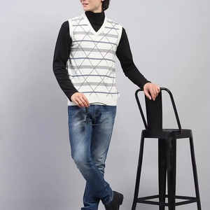 Pull sans manches au toucher doux avec tissu tricoté respirant, coupe décontractée, sensation de chaleur et ourlet renforcé - Product Image 6
