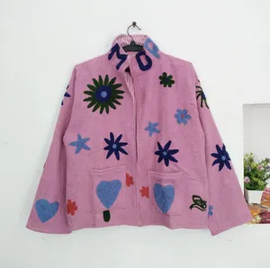 Chaqueta Suzani de Algodón Bordada con Flores Rosadas de Primera Calidad, Cuello Alto, Manga Larga, Bordado a Mano, Estilo Prairie Chic, Chaqueta de Invierno - Product Image 1