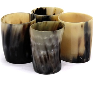 Verres à boire viking en corne de buffle de vache faits à la main avec taille personnalisée verre à corne courte couleur naturelle - Product Image 1