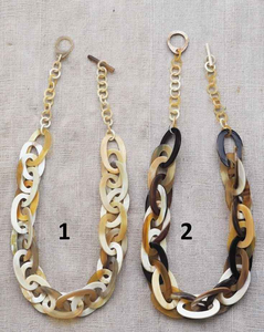 Collar de Cuerno de Búfalo Moderno Hecho a Mano y Ecológico con Grabados Tribales, Joyería Étnica Única de la India, Venta al Por Mayor - Product Image 4