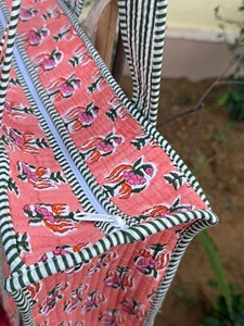 Bolsos Tote Personalizados a la Moda para Mujer, Bolso de Hombro con Estampado a Mano, Bolso de Diseñador Acolchado - Product Image 2