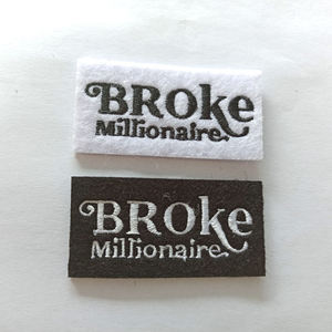 Patch brodé chenille carré personnalisé de qualité supérieure avec logo sur mesure pour vestes d'uniforme scolaire, chapeaux et vêtements de sport - Product Image 1