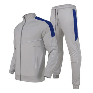 Vente en gros usine OEM : Ensembles de survêtements d'hiver en coton imprimé pour hommes, coupe ajustée, avec sweat à capuche zippé à manches longues, personnalisables, pour la gym et l'entraînement de football, tailles plus. - Product Image 3
