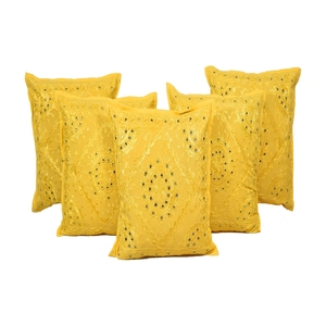 Funda de cojín india de diseño tradicional con bordado de espejos, ligera, 100% algodón, para decoración del hogar. - Product Image 6