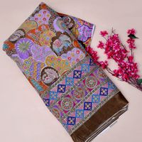 Tissu ethnique indien en crêpe léger, Ocre brûlé enchanteur, motif Éléphant Paon Daman, 54 pouces, avec accent de paillettes scintillantes