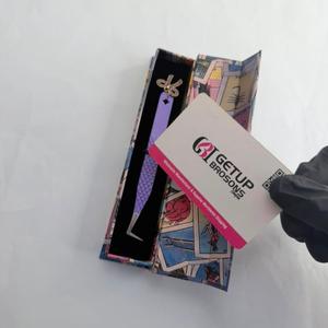 Pince à cils GETUP BROSONS en acier inoxydable à pointe lisse, précision, forme arquée, 90 degrés, boîte personnalisée - Product Image 1
