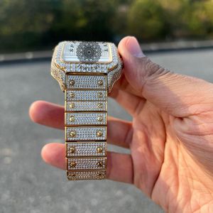 Splendide montre analogique à quartz de luxe pour homme, avec diamants moissanite carrés, chiffres romains, fermoir caché, 28 mm, verre saphir ETA - Product Image 4