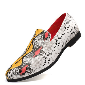 Chaussures pour hommes 2026 Nouvelle Collection Automne Mocassins de luxe à motif serpent Chaussures décontractées en cuir de qualité supérieure pour hommes - Product Image 3