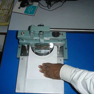 Poinçonneuse et découpeuse de papier 100 cm carré - Product Image 1