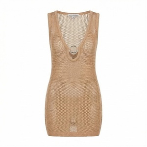 Body de punto con cuello en V profundo para mujer, top sin mangas elástico con aberturas, color beige - Product Image 1