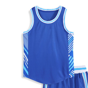 Vente en gros d'uniformes de basket-ball personnalisés de haute qualité, ensemble maillot et short pour jeunes hommes, logo imprimé unique, nouveau design - Product Image 3