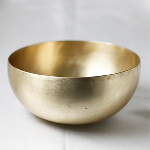 Bol chantant en laiton artisanal de qualité supérieure pour les enseignants en méditation, les guérisseurs sonores et les passionnés de yoga - Product Image 4