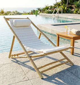 Silla de Playa Plegable de Bambú de Estilo Moderno - Muebles de Exterior Cómodos para Villa, Parque, Jardín y Hotel - Product Image 1