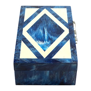 Caja de Almacenamiento Decorativa de Resina Hecha a Mano, Contenedor Organizador Ecológico para Decoración del Hogar y Regalos - Product Image 4