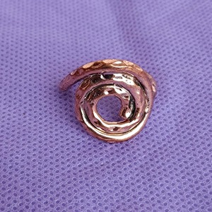 Bague en cuivre faite à la main, accessoire au design simple, finition lisse et expérience de port confortable au quotidien, idéale comme cadeau - Product Image 6