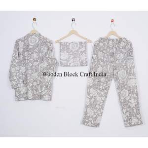 Ensemble de pyjama en coton à imprimé floral, doux et respirant, vêtements de nuit indiens pour femmes, vêtements de nuit confortables pour un confort et une relaxation ultimes - Product Image 4