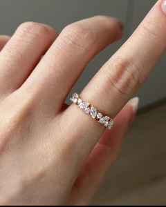 Anillo de media eternidad con diamantes cultivados en laboratorio de corte marquesa y redondo para mujer, oro sólido de 14k, alternando con diamantes, regalo de boda o promesa para enamorados. - Product Image 5