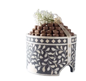 Soporte para Pastel de Lujo con Incrustaciones de Madreperla, Apto para Horno, Detalles en Resina, Elegante para Postres de Boda, Servir en Fiestas, Hogar Elegante - Product Image 1