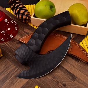 Cortador de Pizza Vikingo de Acero Inoxidable Forjado a Mano de Alta Calidad, Cuchillo para Pizza Negro Hecho a Mano - Product Image 4