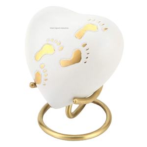 Nouvelle urne de crémation en forme de coeur en métal décoré avec support pour mémoriaux conteneur cimetière enterrement cendres funéraires - Product Image 1