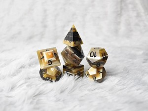 Ensemble de dés en corne de buffle blanche authentique, forme naturelle, poli, 7 pièces, DND, écologique, fait main, créations de jeux de table modernes - Product Image 4