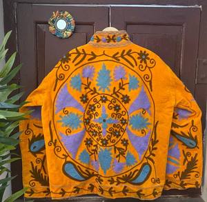 เสื้อแจ็คเก็ตกำมะหยี่ปักลายซูซานีสไตล์โบฮีเมียน ดีไซน์ลายดอกไม้ งานปักหนาแน่น - Product Image 6