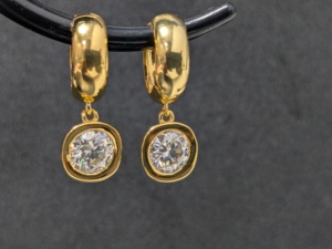 Boucles d'oreilles pendantes de luxe en moissanite taille élégante 2 carats, serties clos, en or jaune massif 10K certifié, cadeau de mariage pour femme chrétienne - Product Image 4
