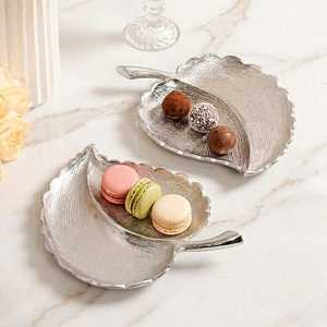 Plateaux décoratifs artisanaux en acier inoxydable plaqué argent, forme irrégulière, pour fruits secs et décoration intérieure - Product Image 5