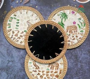 Hot Selling High Quality Elephant Design <b>Round</b> Shape 20cm Natural Rattan Seashell Colorful <b>Placemat</b> for Tableware - Product Image 3