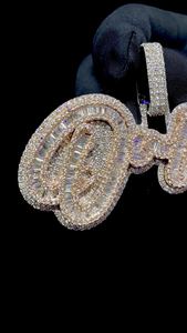 Pendentif personnalisé en argent 925 et moissanite, plaqué or 18 carats bicolore, serti de griffes, lettre initiale en écriture cursive, style hip-hop, luxe, unisexe - Product Image 6