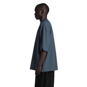 T-shirt oversize camel pour homme, col montant, épaules tombantes, manches courtes, en coton épais, vente en gros - Product Image 3