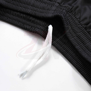 Ensemble d'uniformes de football professionnels personnalisés, maillot, short et chaussettes en sublimation pour les clubs, les équipes et les tournois - Product Image 5
