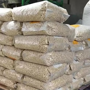 ขายส่งเม็ดไม้ขนาดเส้นผ่านศูนย์กลาง 6 มม. บรรจุถุง ยี่ห้อ A1 ทำจากขี้เลื่อยไม้สนและไม้โอ๊ค สำหรับระบบทำความร้อน ราคาถูก BK Sale - Product Image 4