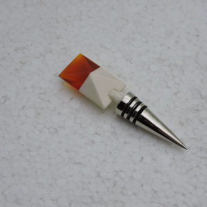 Bouchon de bouteille tendance en acier inoxydable, bouchon de bouteille en résine, bouchon de bouteille en marbre pour bar à prix très compétitif - Product Image 1