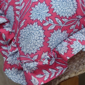 Housses de coussin rectangulaires décoratives bohèmes faites à la main, imprimées au bloc, à volants floraux, pour oreillers décoratifs roses - Product Image 6