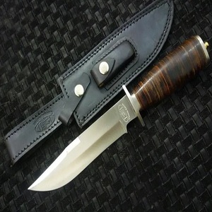Couteau de chasse Bowie à lame fixe en acier Damas fait main sur mesure, avec double étui à pression, garantie de 3 ans, vente en gros A&M - Product Image 2