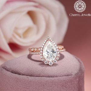 Bague de fiançailles en moissanite taille coussin en argent et or rose Charm_Jewells, sertie de griffes, certifiée IGI, pour femme, alliance romantique - Product Image 1