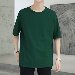 เสื้อยืดผู้ชายผ้าถักสีพื้น แขนกลาง ทรงหลวม สไตล์เกาหลี สำหรับฤดูร้อน รับปักโลโก้ตามแบบ OEM - Product Image 2