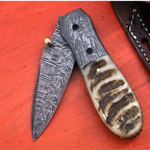 Cuchillo de Caza de Acero de Damasco con Hoja de Punta Caída y Mango de Hueso, Herramienta Plegable de Supervivencia para Exteriores con Perilla para el Pulgar - Product Image 1
