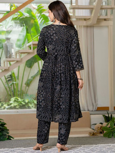 <b>Women</b> Cotton Black Digital Printed Quick Dry <b>Kurta</b> Pant Set Regular Fit Knee-Length Traditional Style Casual Wear India Pakistan - Product Image 4