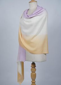 Écharpe de luxe pour femme VIC en cachemire et laine fine respirante, ombrée 3 tons, 70x200cm - Product Image 6
