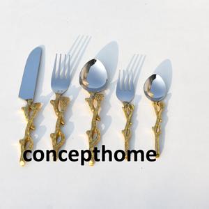 Ensemble de couverts modernes de luxe en acier inoxydable argenté et doré avec finition miroir, couleurs et logo personnalisés pour la maison et les mariages - Product Image 3