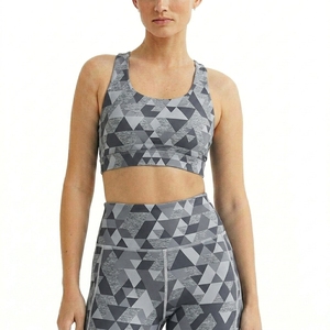 Soutien-gorge de sport pour femme grande taille à maintien élevé, couleur unie, personnalisable par sublimation, respectueux de l'environnement, pour le yoga et la gym, service OEM - Product Image 2