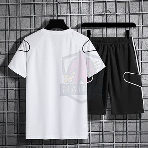 ชุดเสื้อยืดและกางเกงขาสั้นผู้ชายแบบสองชิ้นขายดีที่สุด พร้อมโลโก้สั่งทำพิเศษ เอวยางยืด ความยาวระดับเข่า คุณภาพสูง เหมาะสำหรับใส่ในช่วงฤดูร้อน - Product Image 2