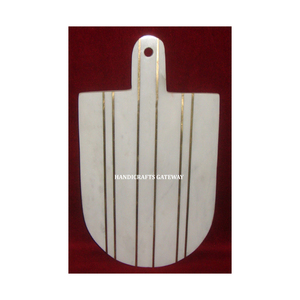 Nueva tabla de cortar de mármol blanco tradicional con acabado fino y pulido suave, diseño increíble para cortar verduras en el hogar. - Product Image 4